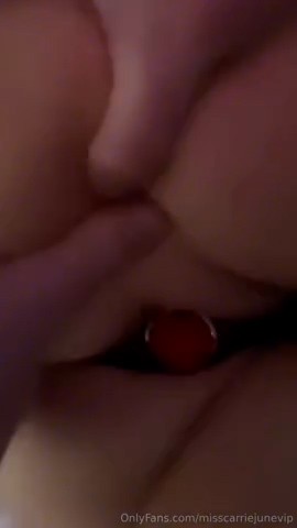 Misscarriejune Onlyfans Leak – Anal Plug